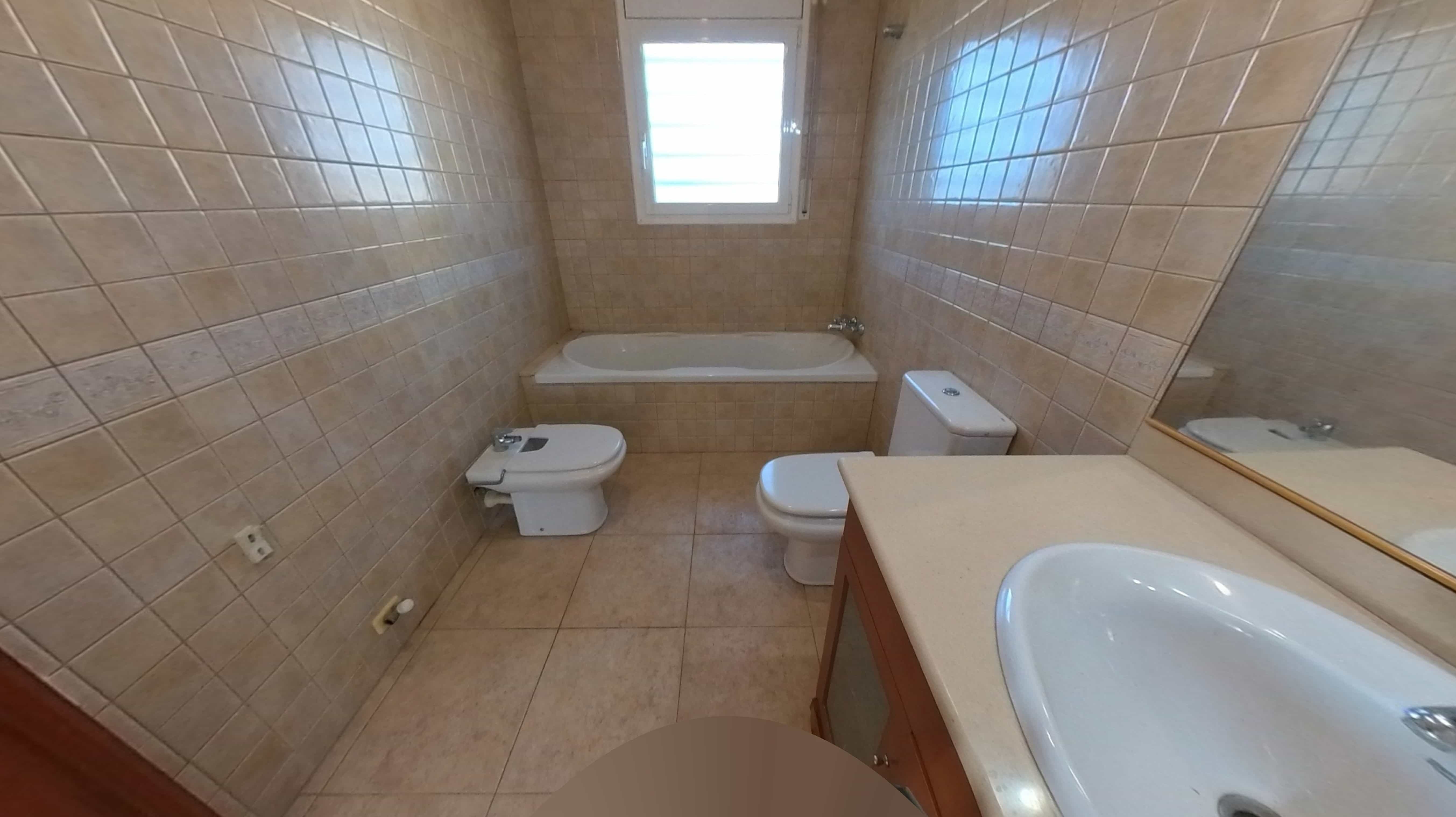 Chalet adosado en venta en calle Via Lactea