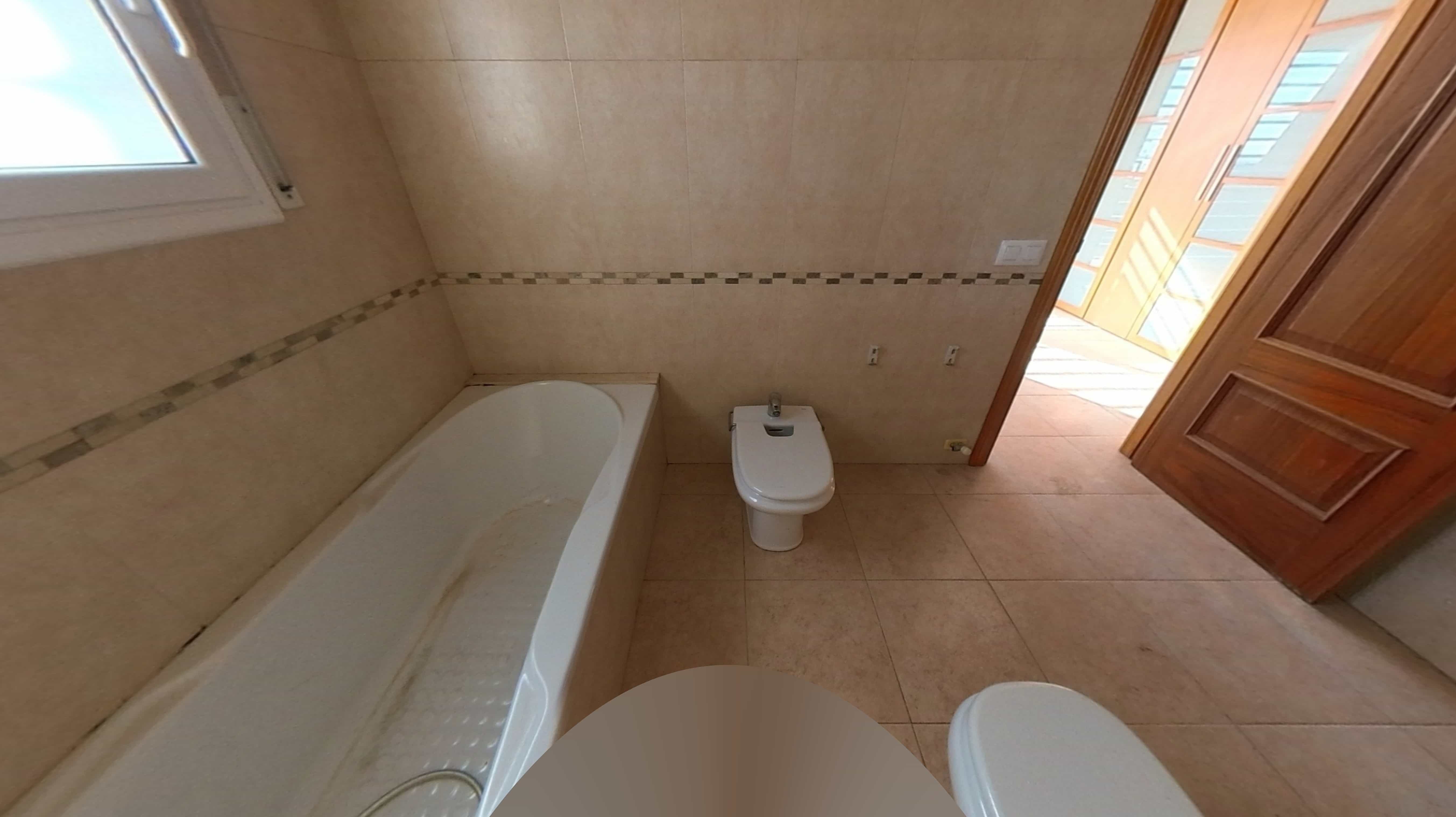 Chalet adosado en venta en calle Via Lactea