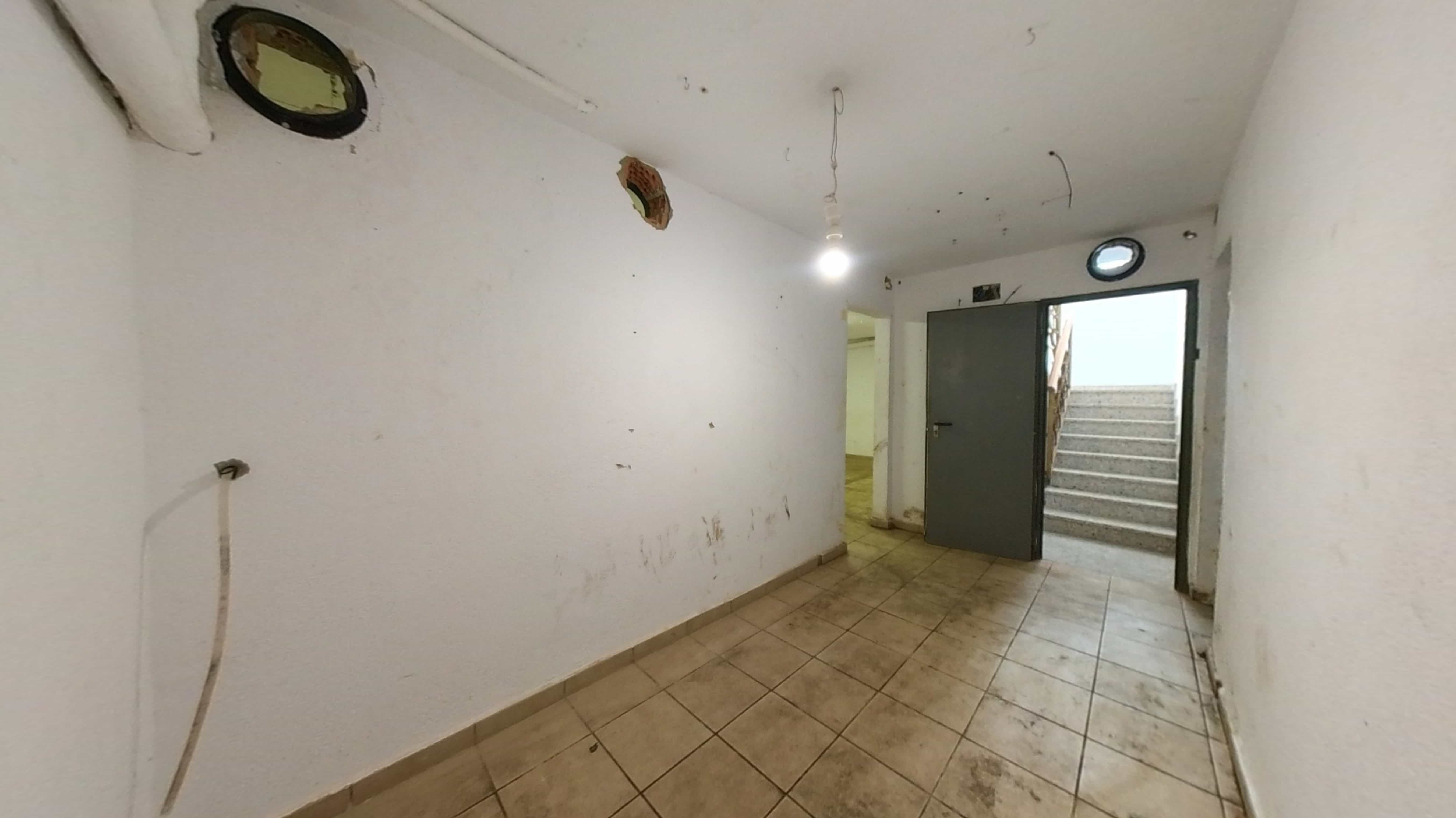 Chalet adosado en venta en calle Via Lactea