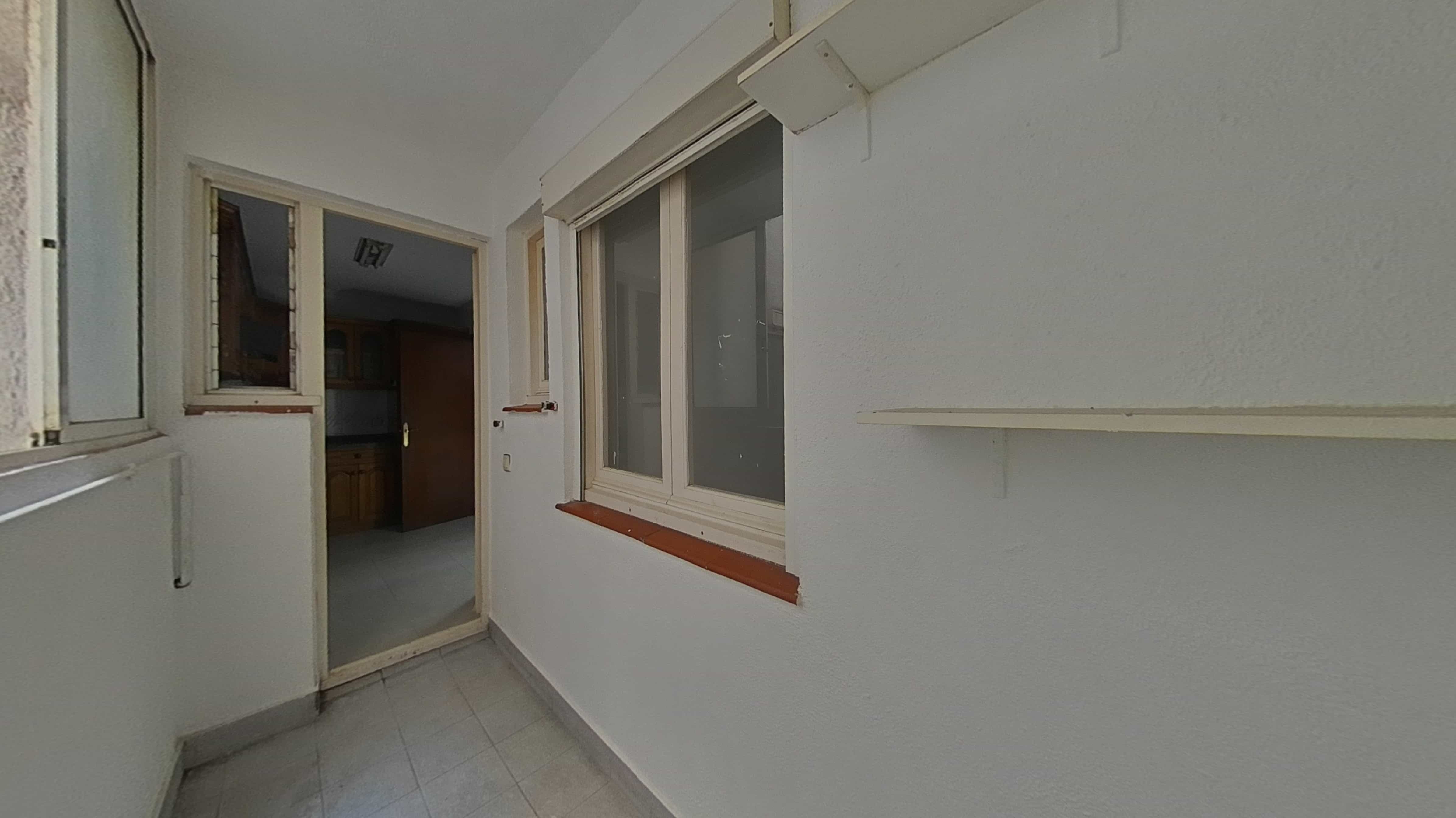 Piso en venta en calle Cami Real