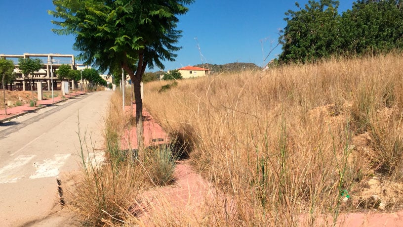 Terreno urbano en venta en calle Josep Irla I Bosch