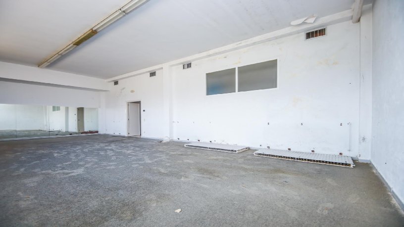 Travail arrêté à vendre à calle Roquetes
