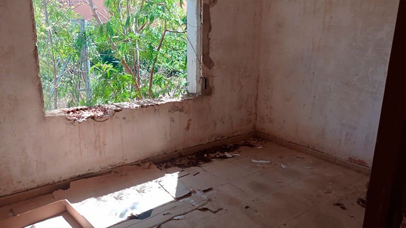Obra parada en venta en avda Tres Cales