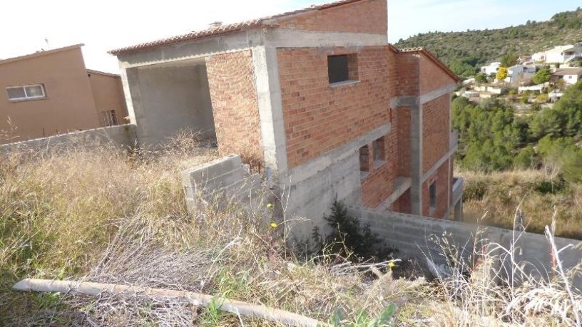 Work stopped for sale in calle Delta de L Ebre Parcel·la 8 10 11 I