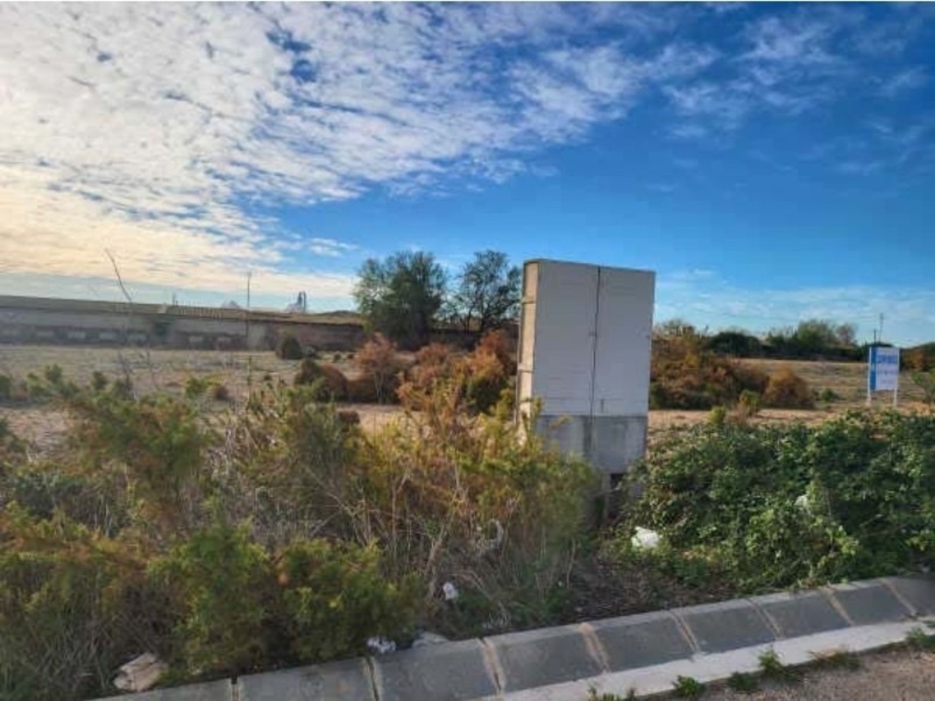 Terrain aménageable à vendre à lugar Hostal