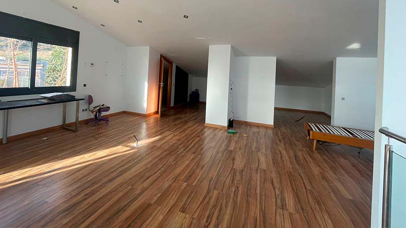 Chalet adosado en venta en calle Salvador Dali