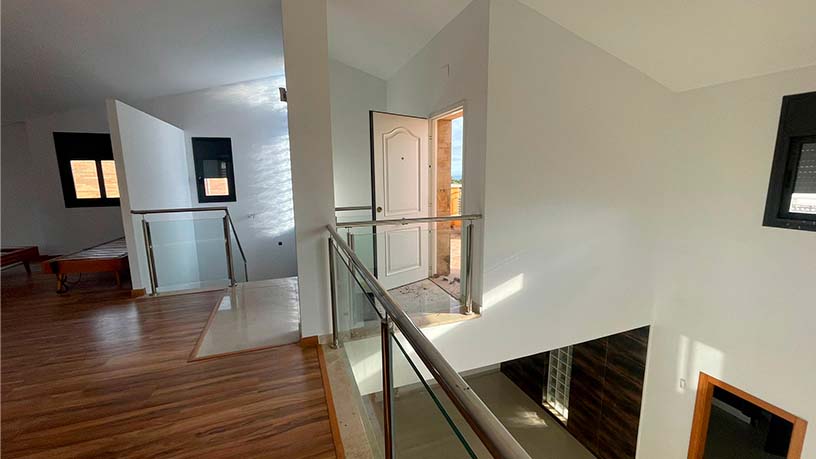 Chalet adosado en venta en calle Salvador Dali