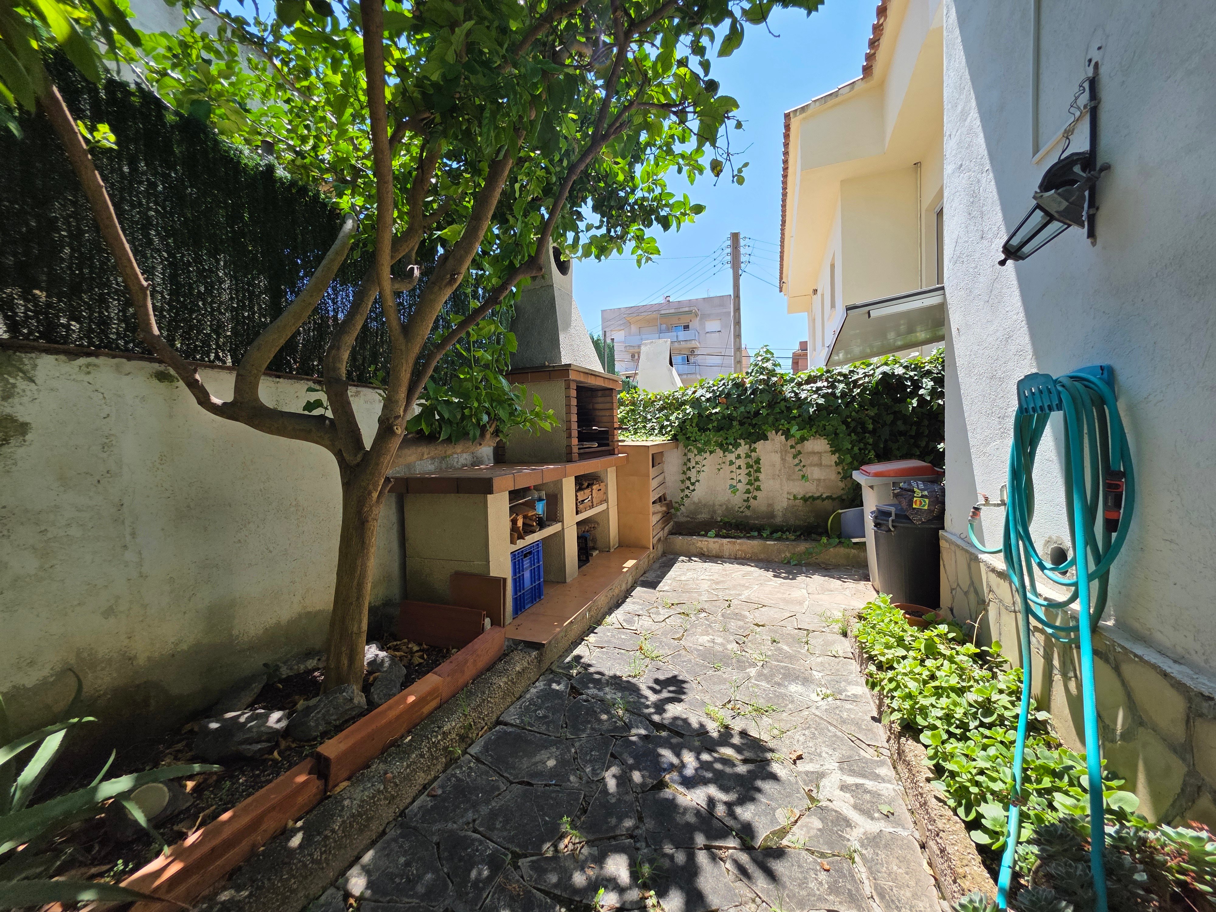 Townhouse for sale in carrer Carrer Mar de Les Antillas