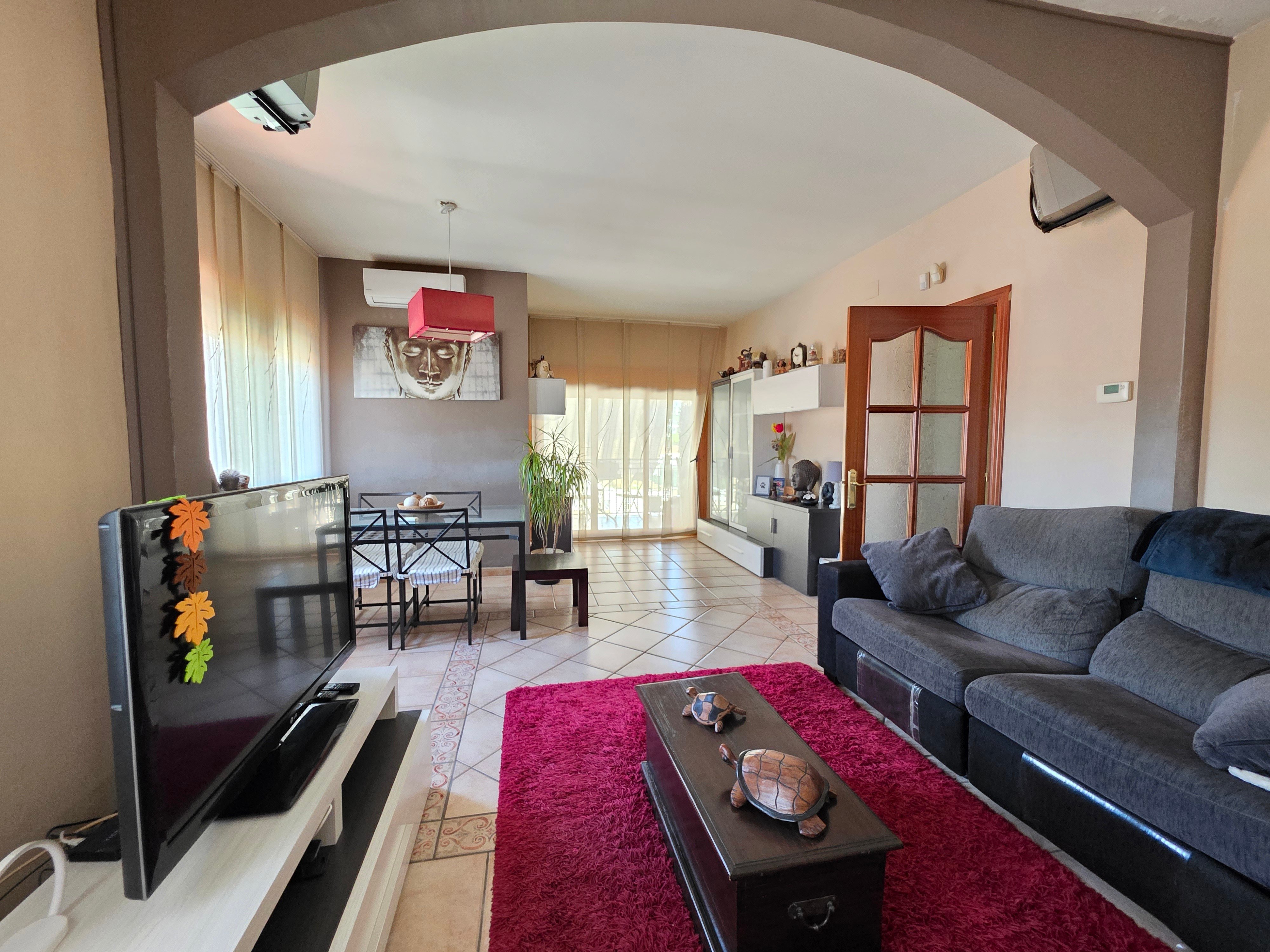 Townhouse for sale in carrer Carrer Mar de Les Antillas