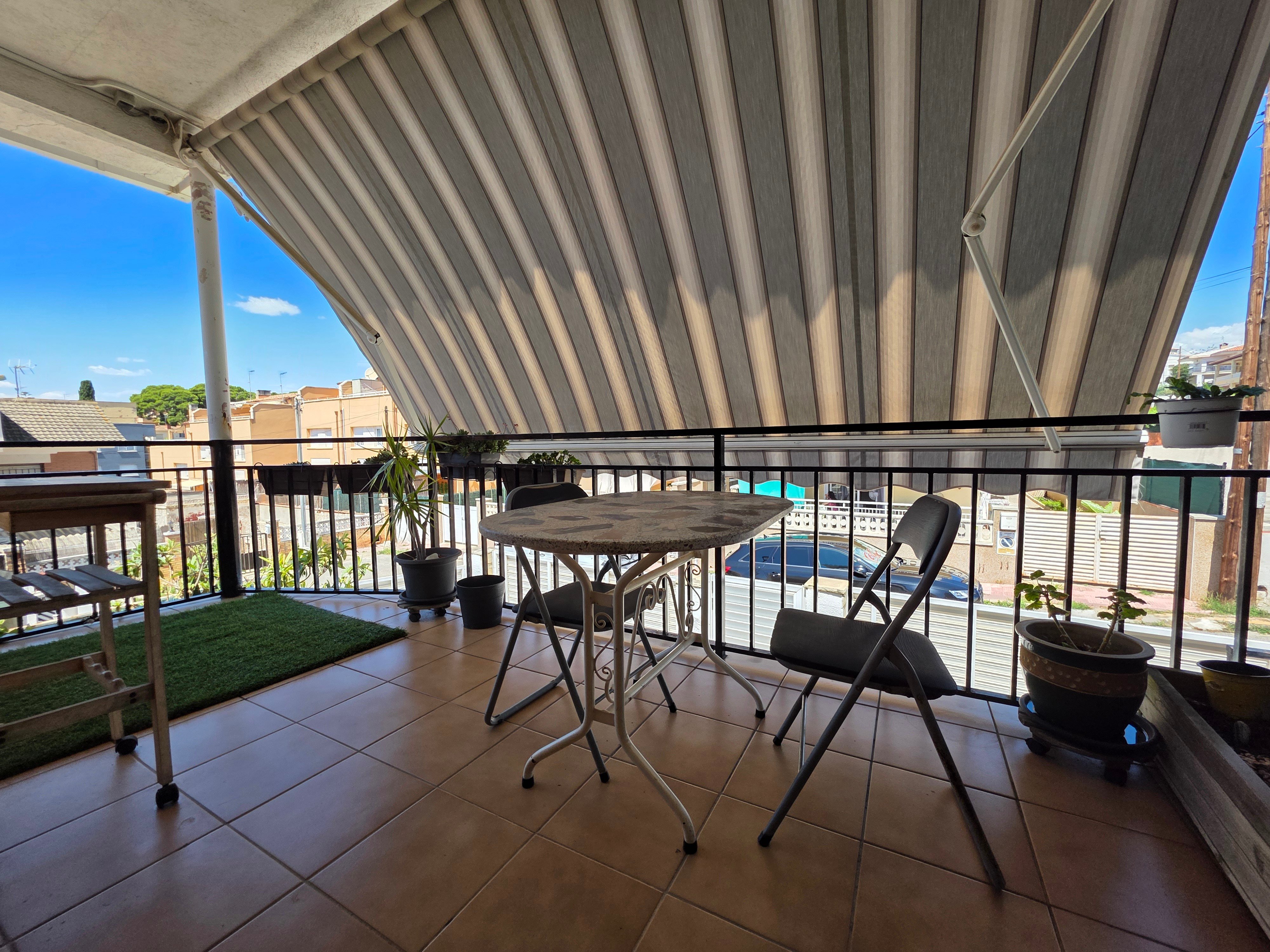 Townhouse for sale in carrer Carrer Mar de Les Antillas