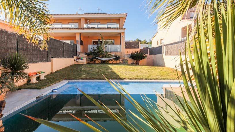 Casa en venta en carrer Carrer Montserrat Roig