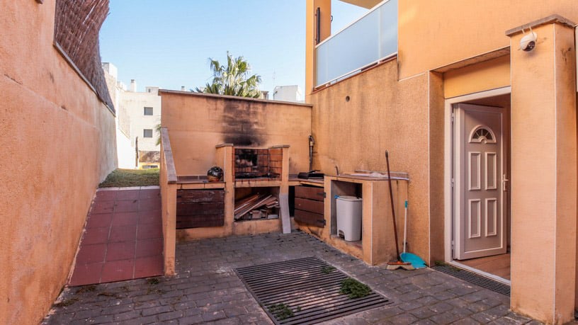 Casa en venta en carrer Carrer Montserrat Roig