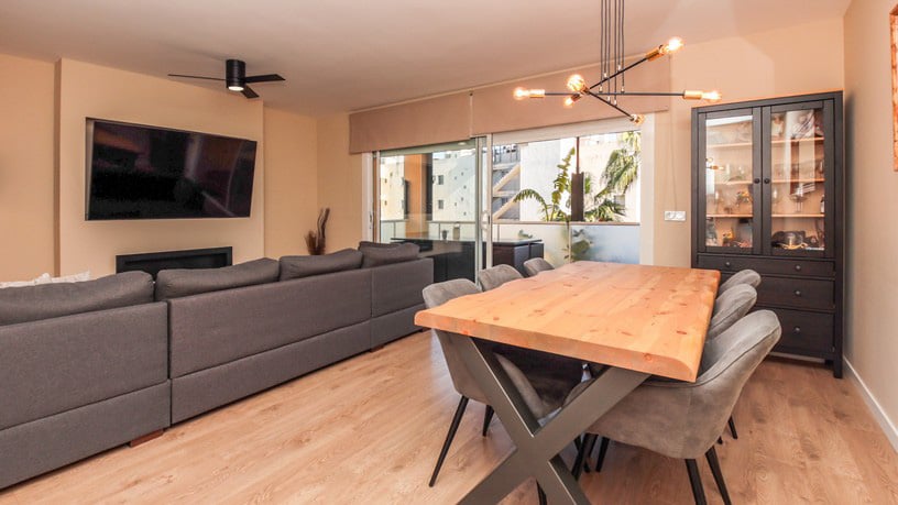 Casa en venta en carrer Carrer Montserrat Roig