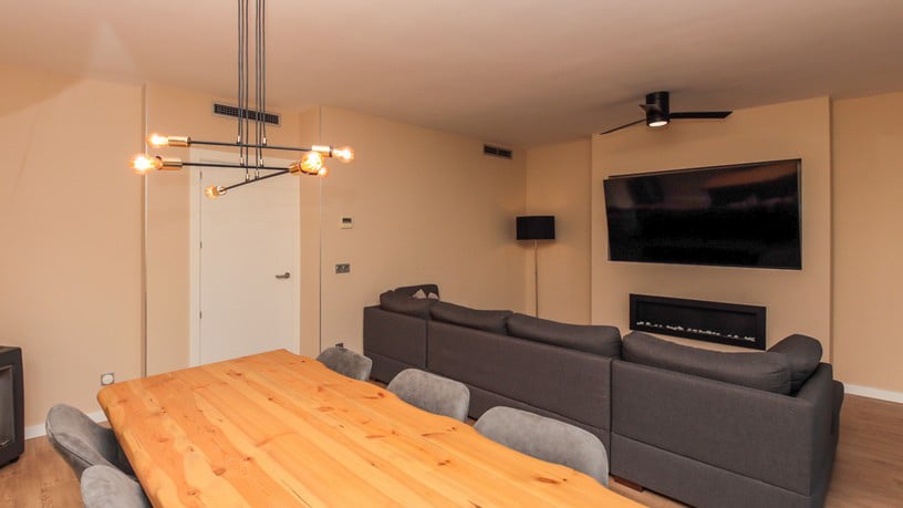 Casa en venta en carrer Carrer Montserrat Roig