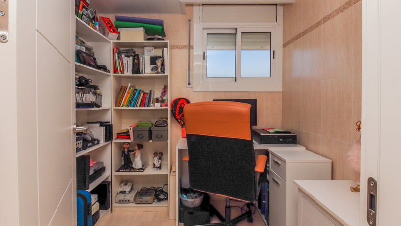 Casa en venta en carrer Carrer Montserrat Roig