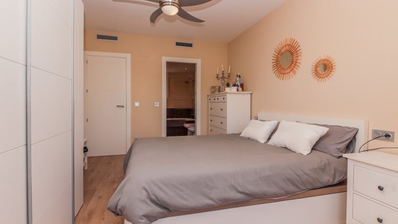 Casa en venta en carrer Carrer Montserrat Roig