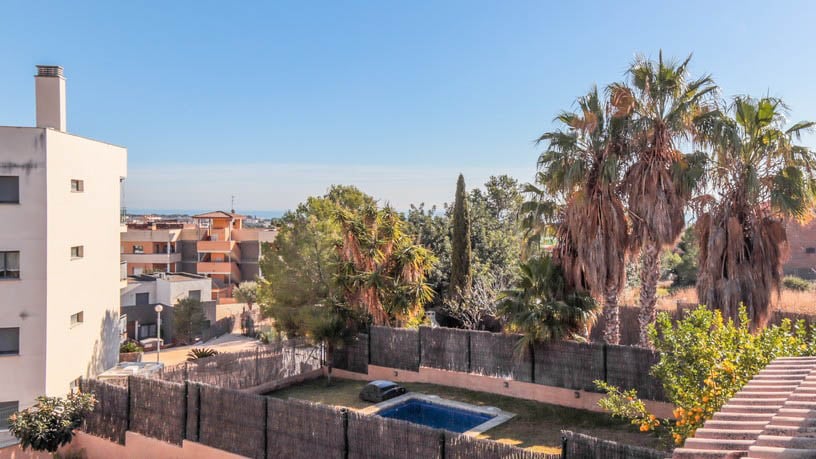 Casa en venta en carrer Carrer Montserrat Roig