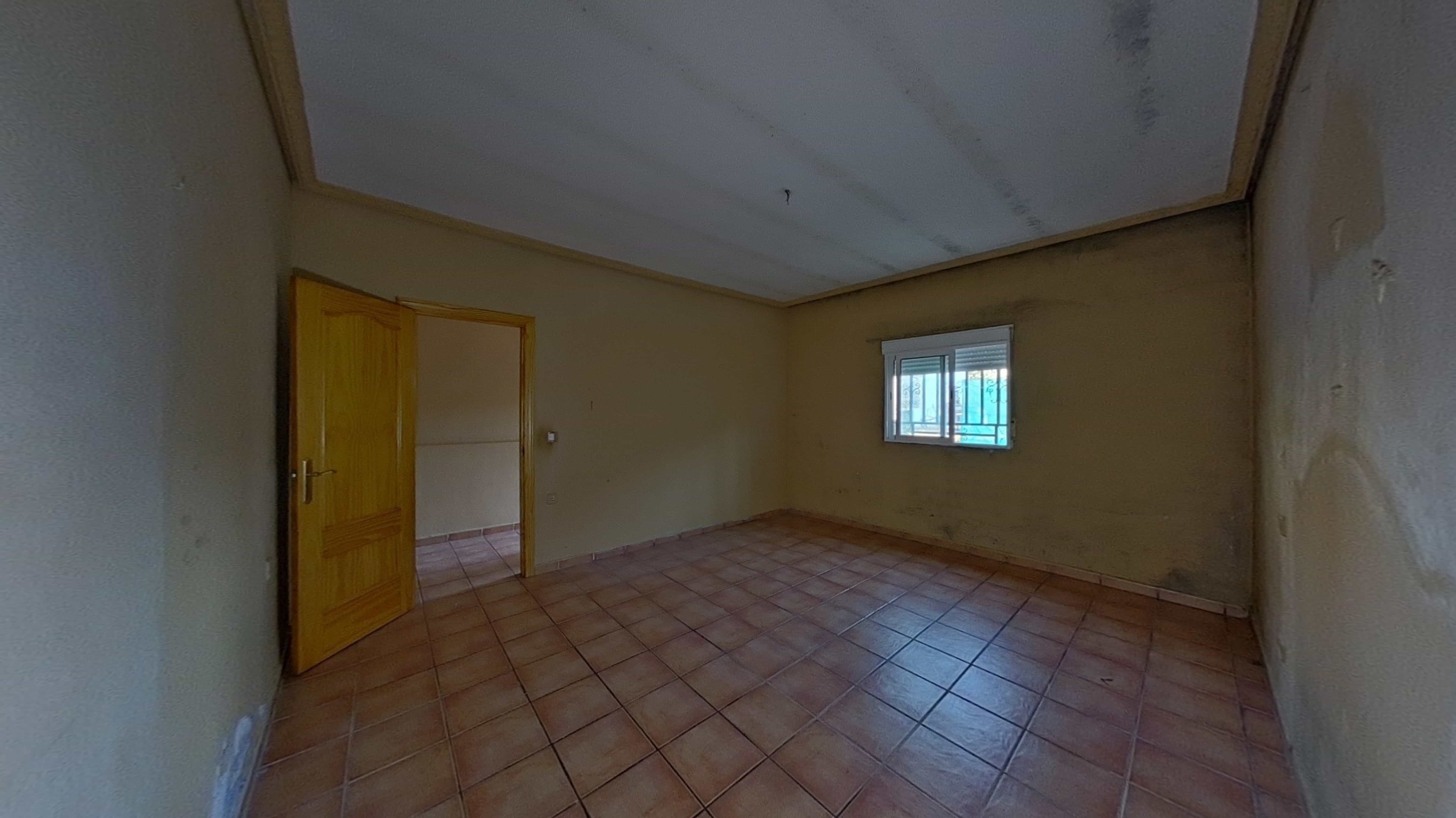 Chalet adosado en venta en calle Real