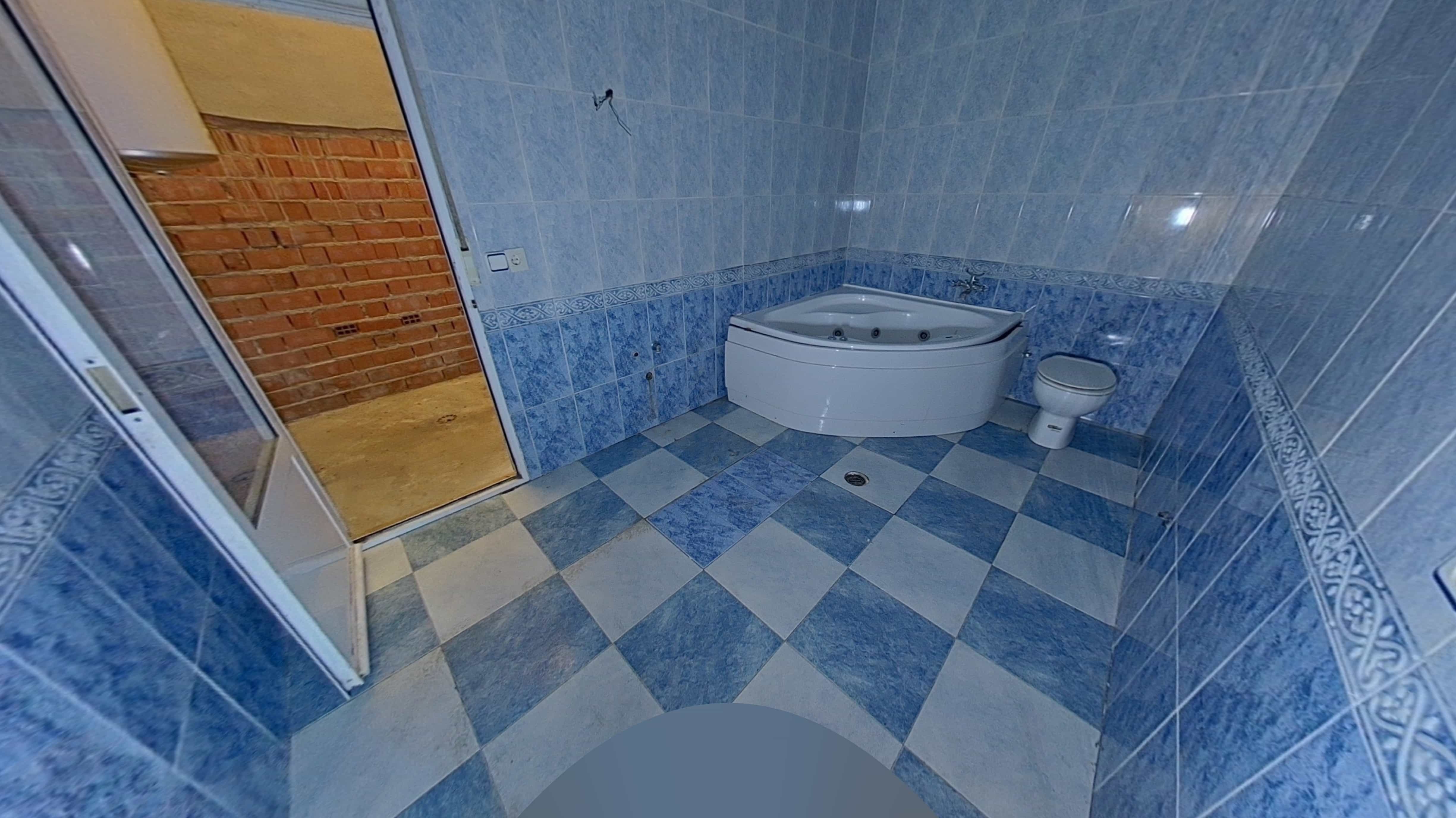 Chalet adosado en venta en calle Real