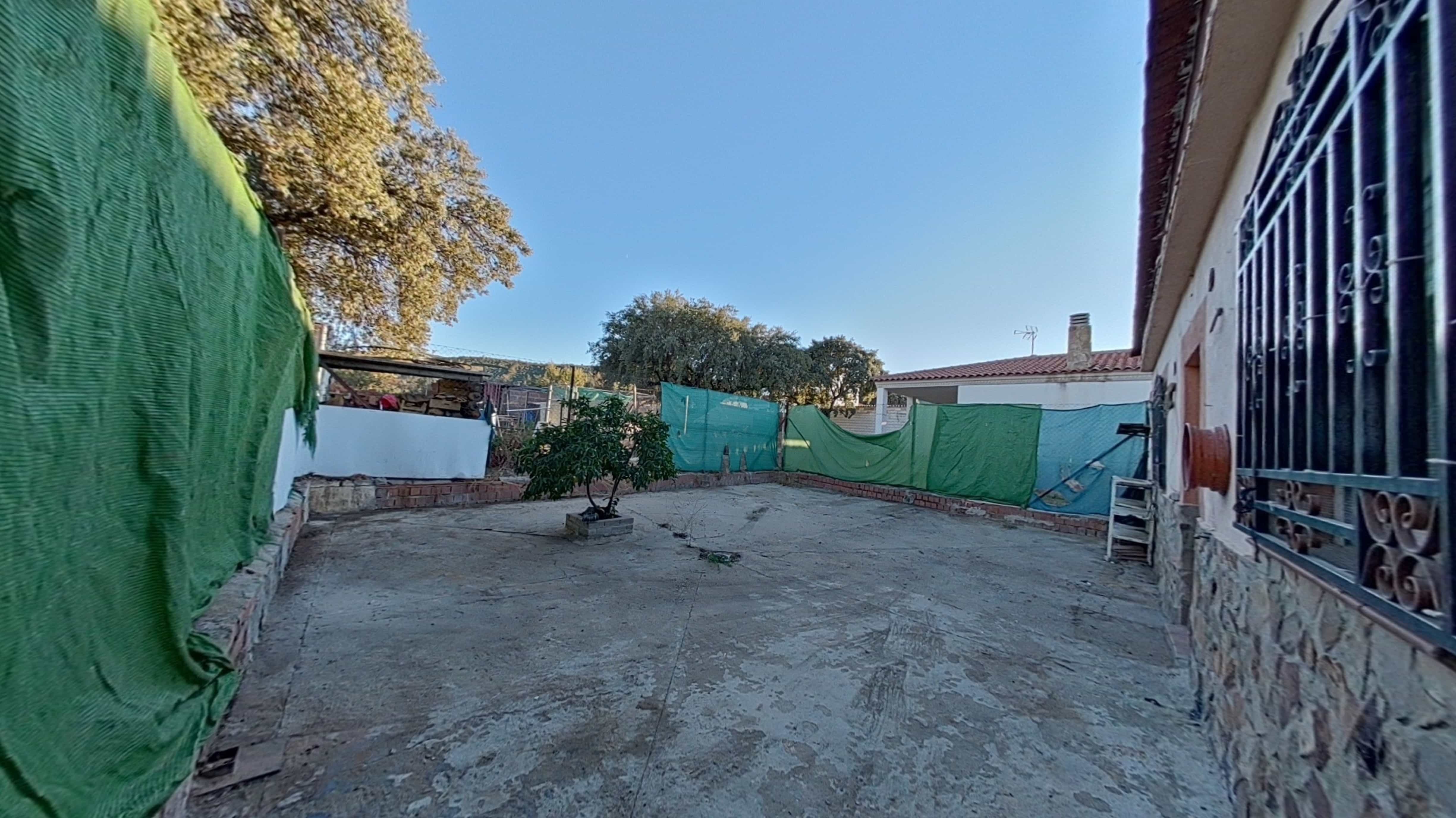 Chalet adosado en venta en calle Real