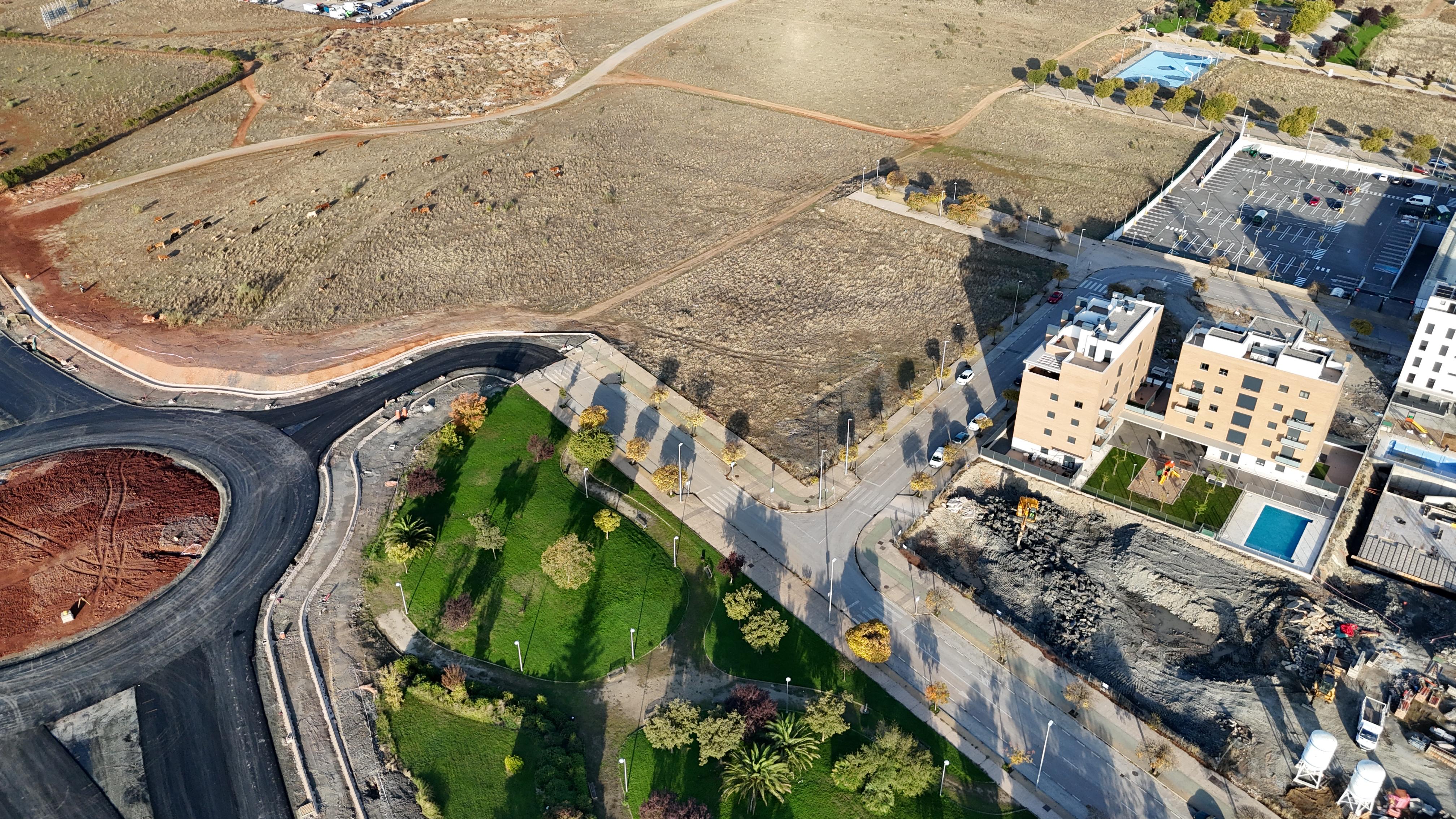 Urban ground for sale in calle Torre de Floripes