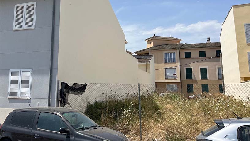Urban ground for sale in lugar Progres