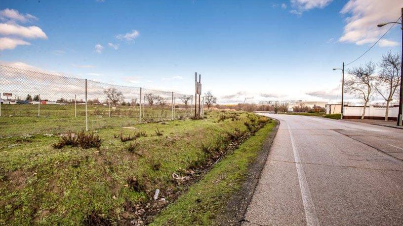 Terreno urbanizable en venta en avda Aragon, Parcela T.3.5