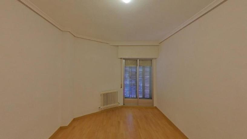 Piso en venta en calle Lagartera