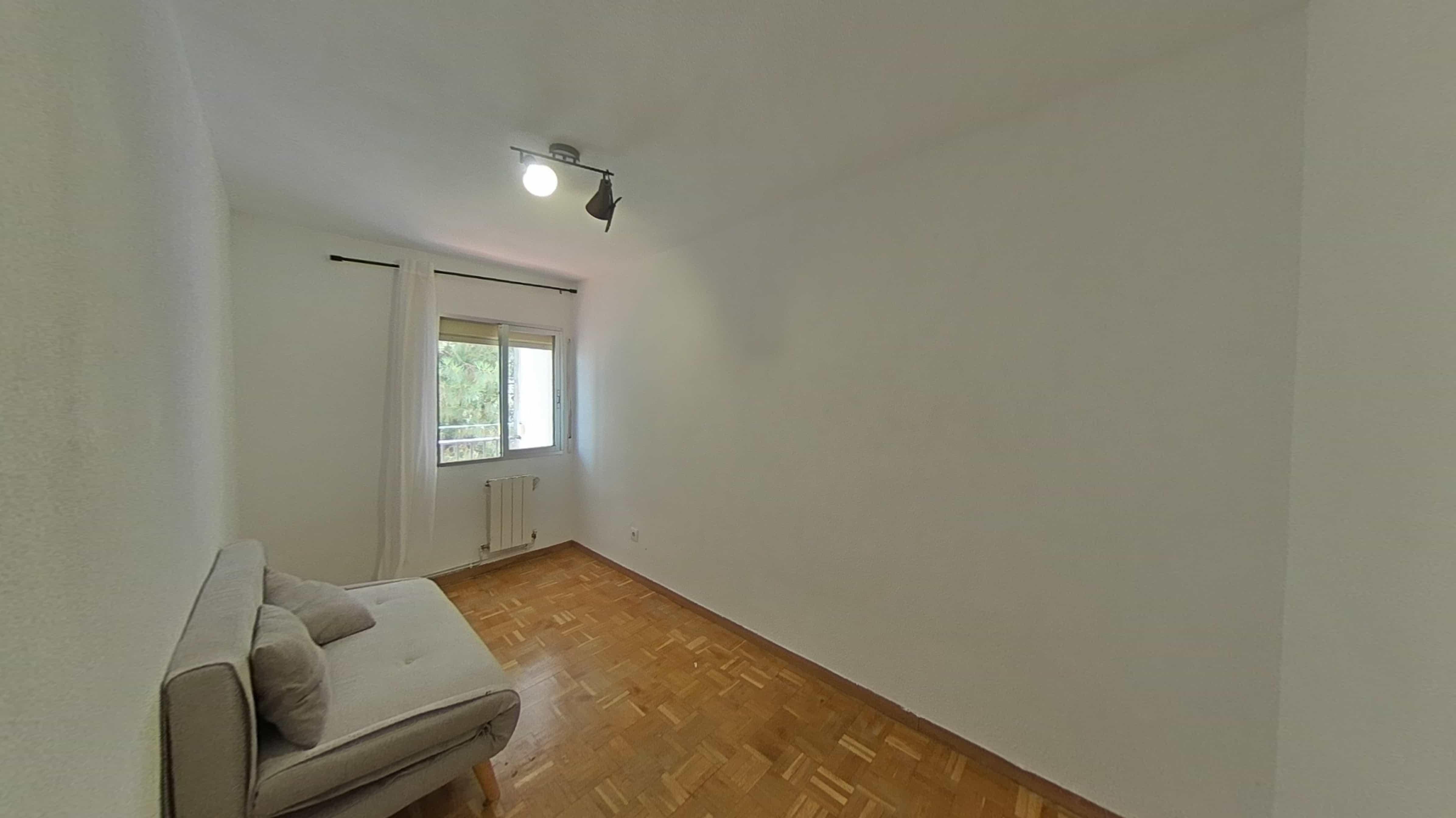 Flat for sale in calle Benimamet