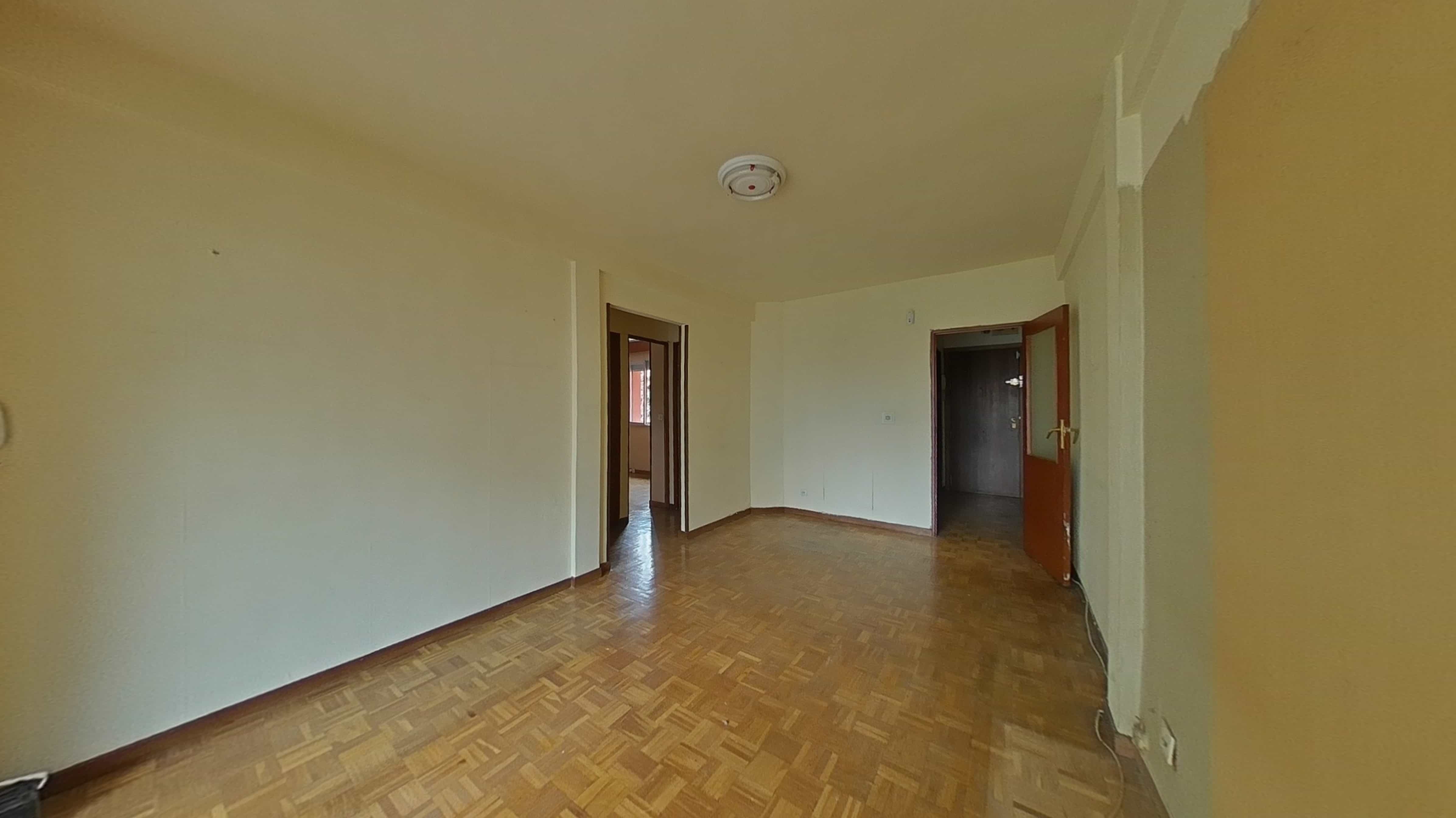 Piso en venta en calle Ocaña