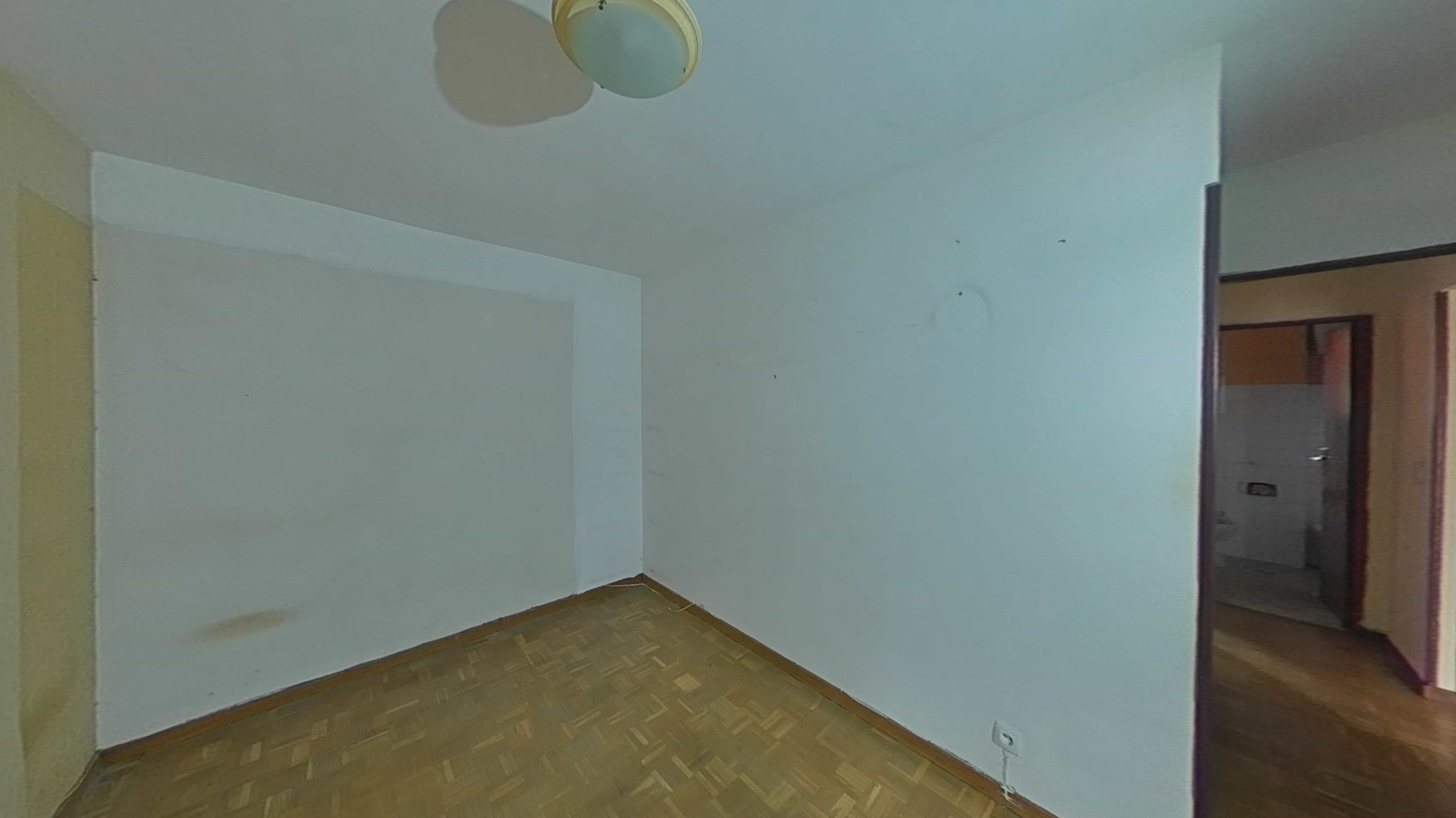 Piso en venta en calle Ocaña