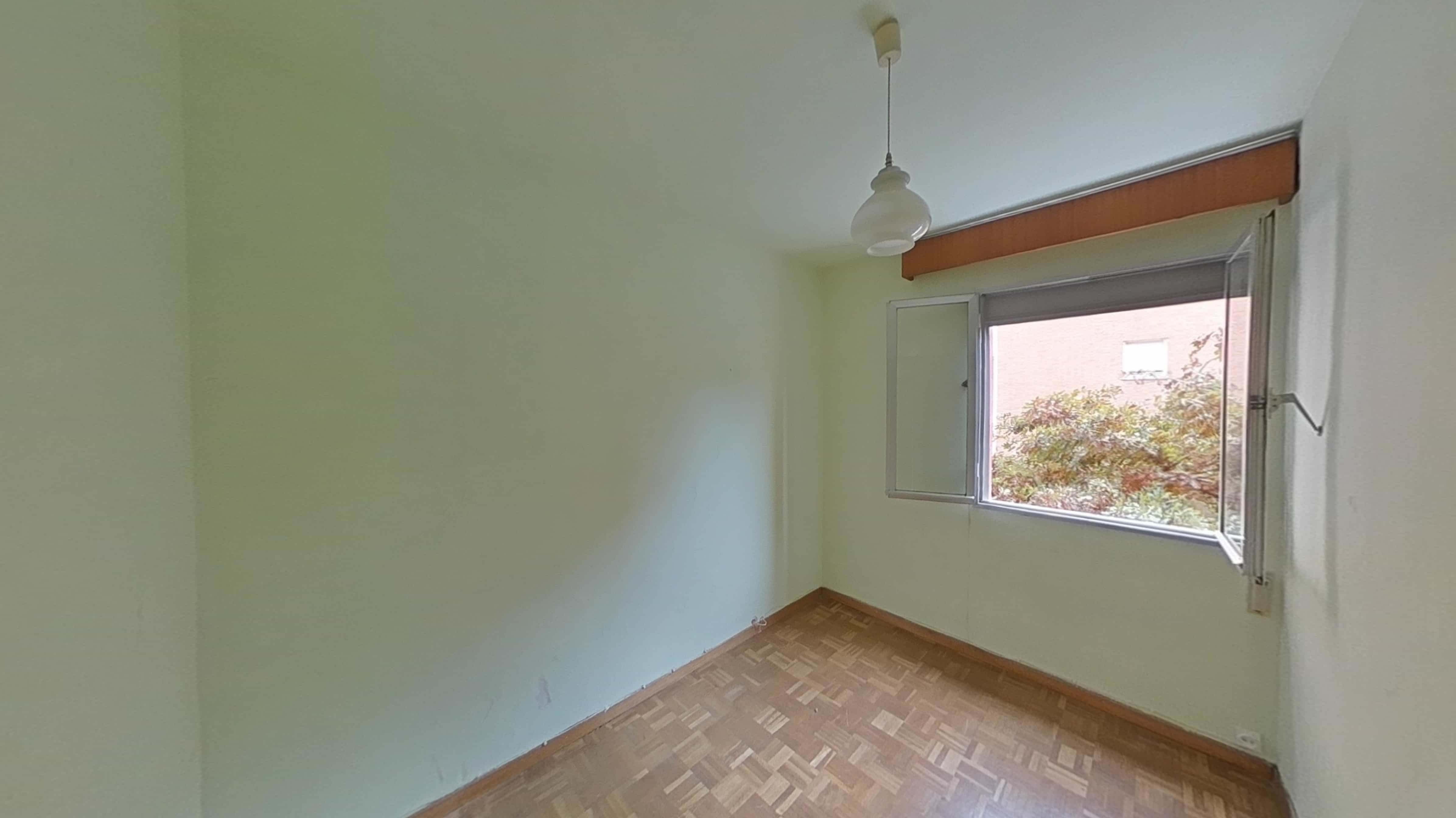 Piso en venta en calle Ocaña