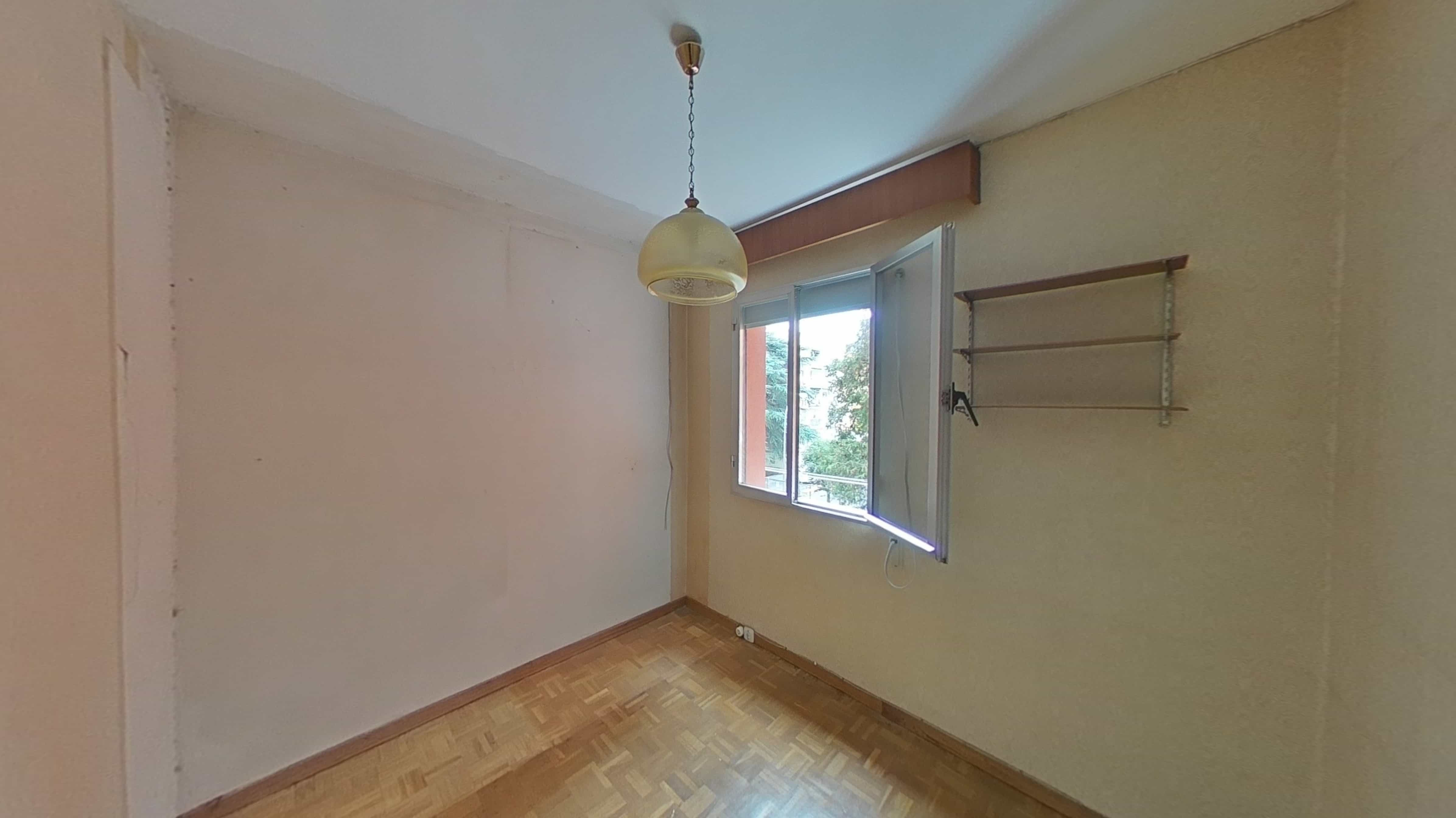 Piso en venta en calle Ocaña