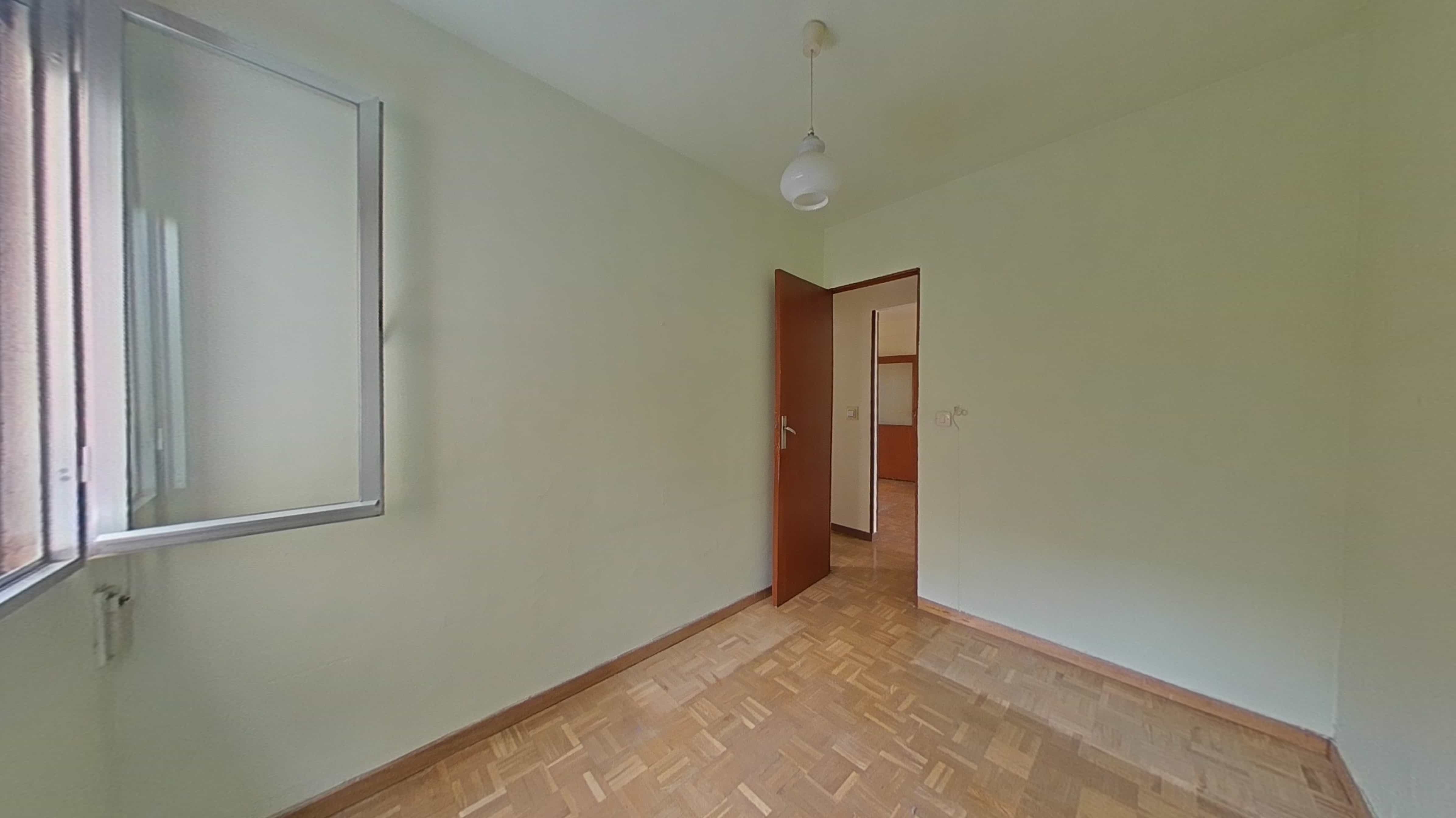 Piso en venta en calle Ocaña