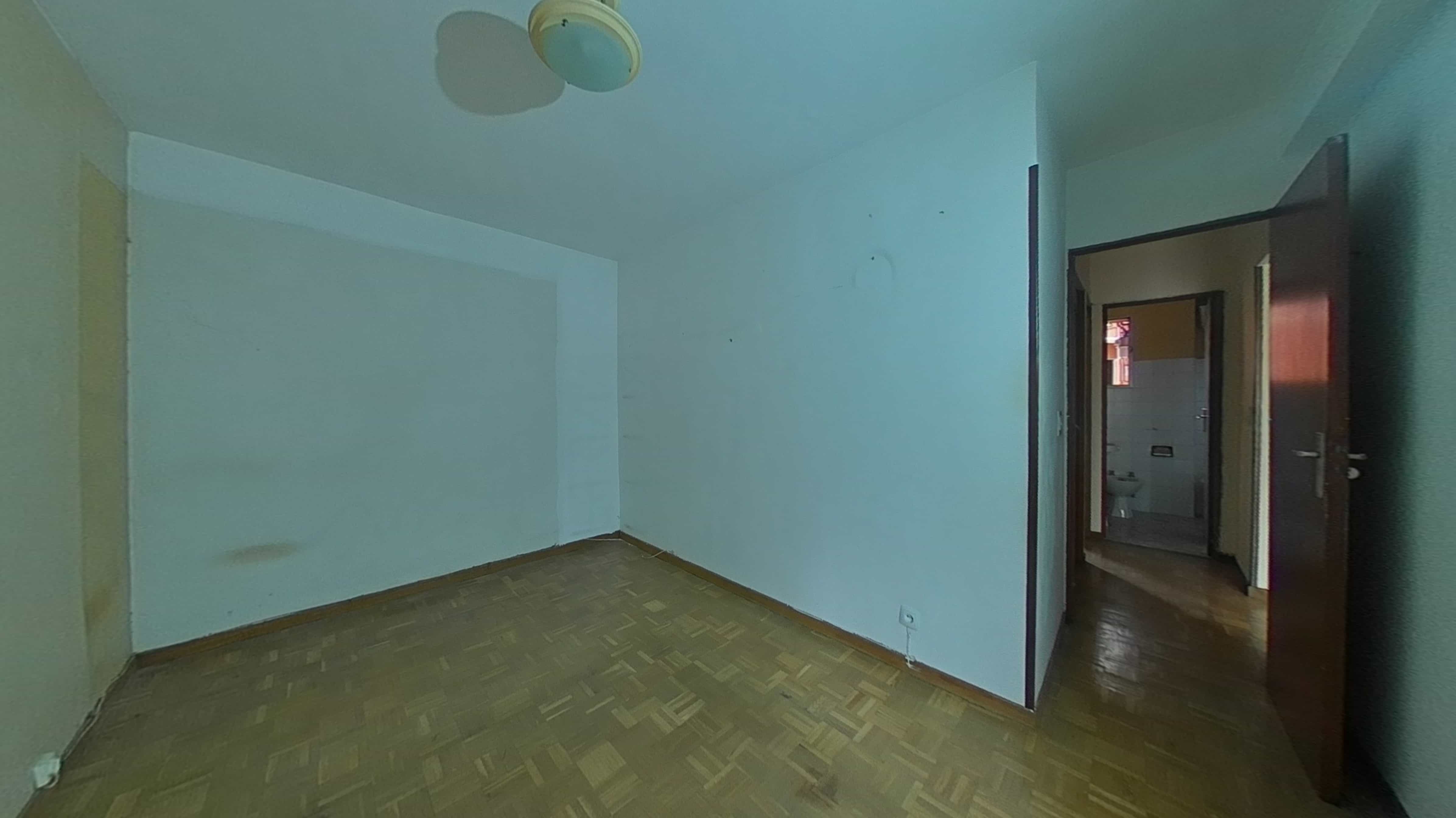 Piso en venta en calle Ocaña