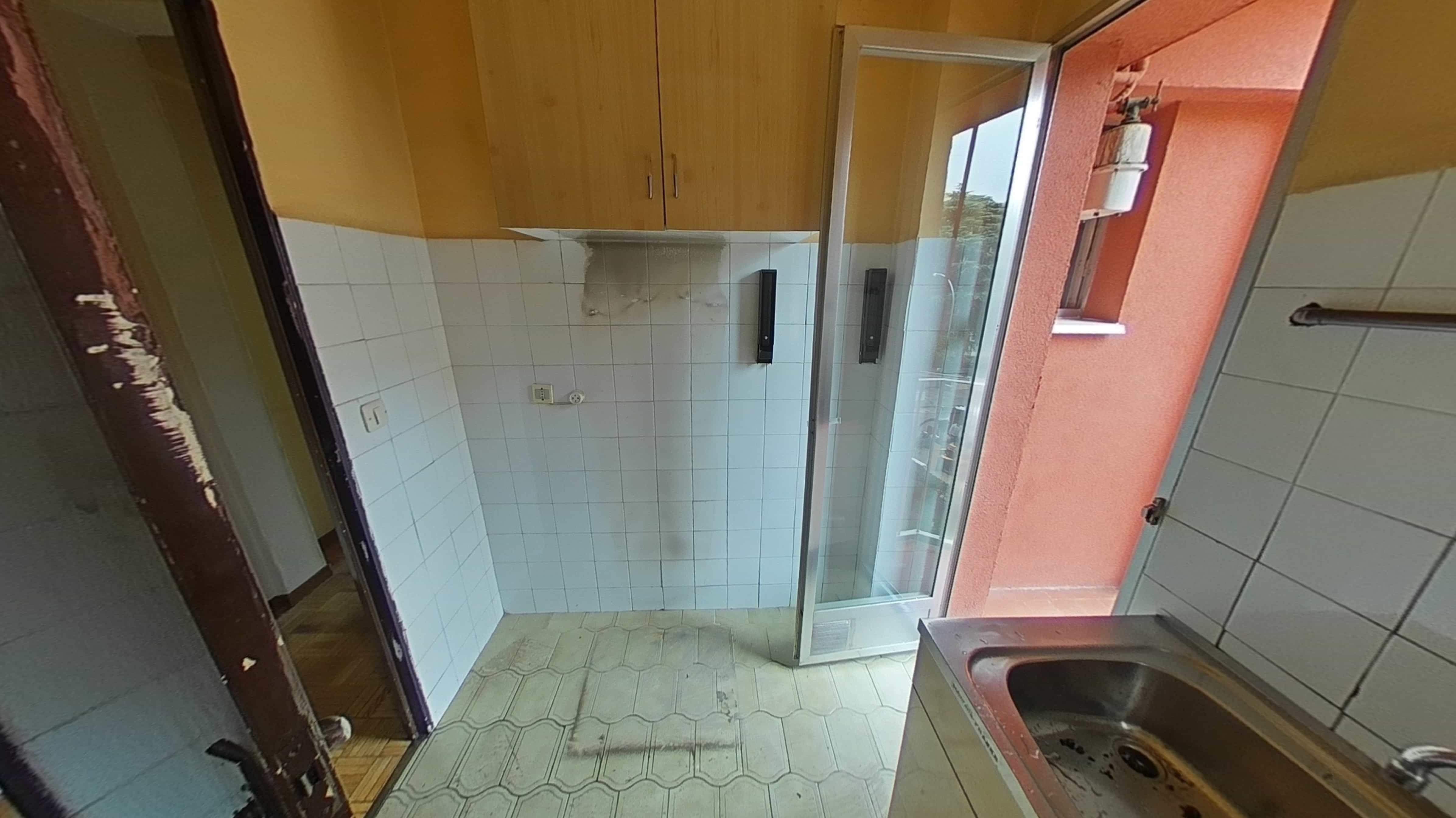 Piso en venta en calle Ocaña