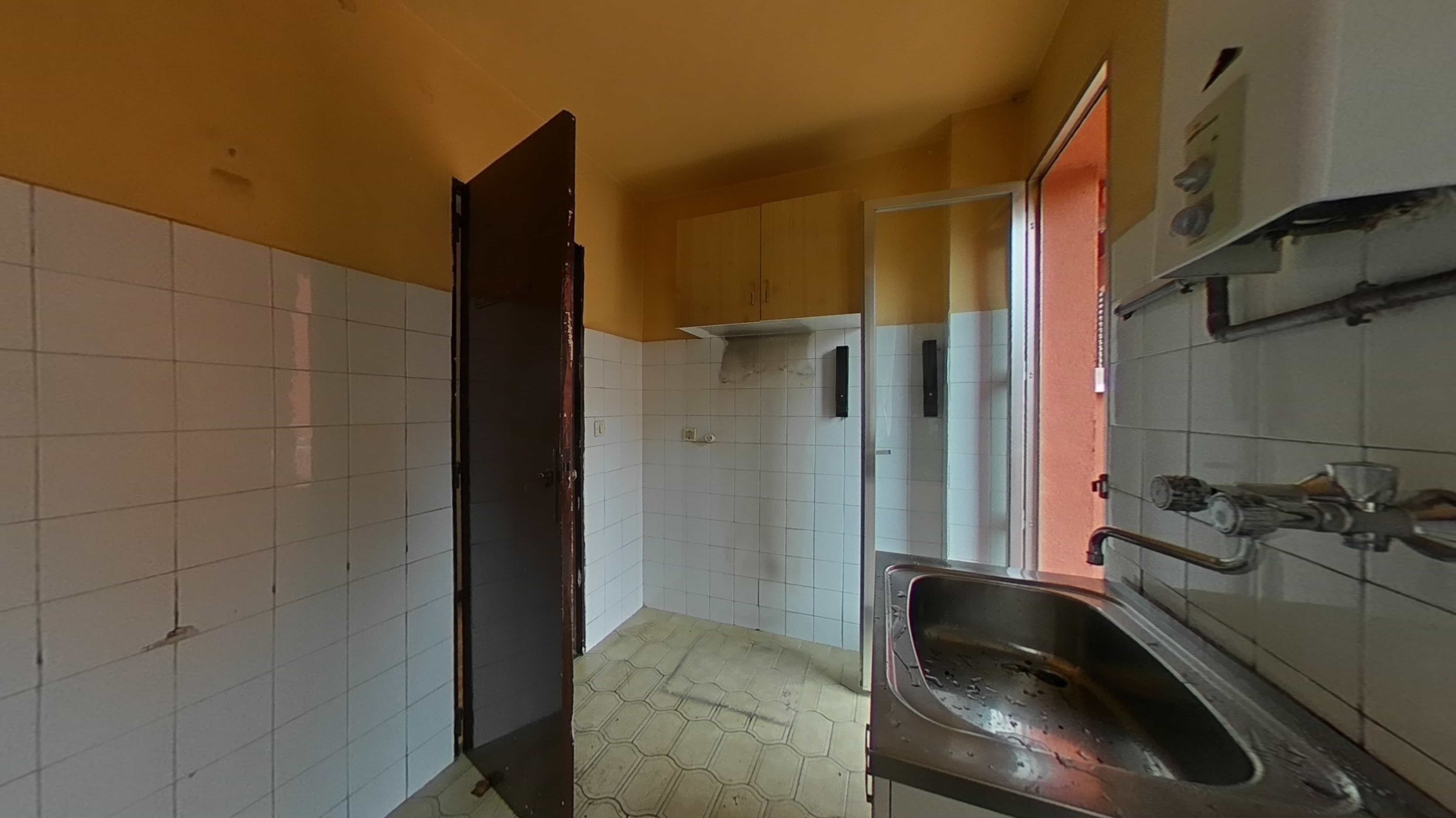 Piso en venta en calle Ocaña