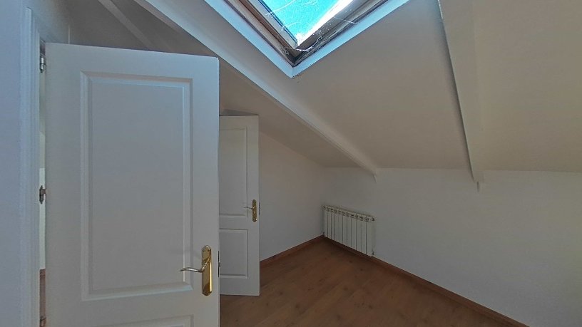 Piso en venta en calle La Retama