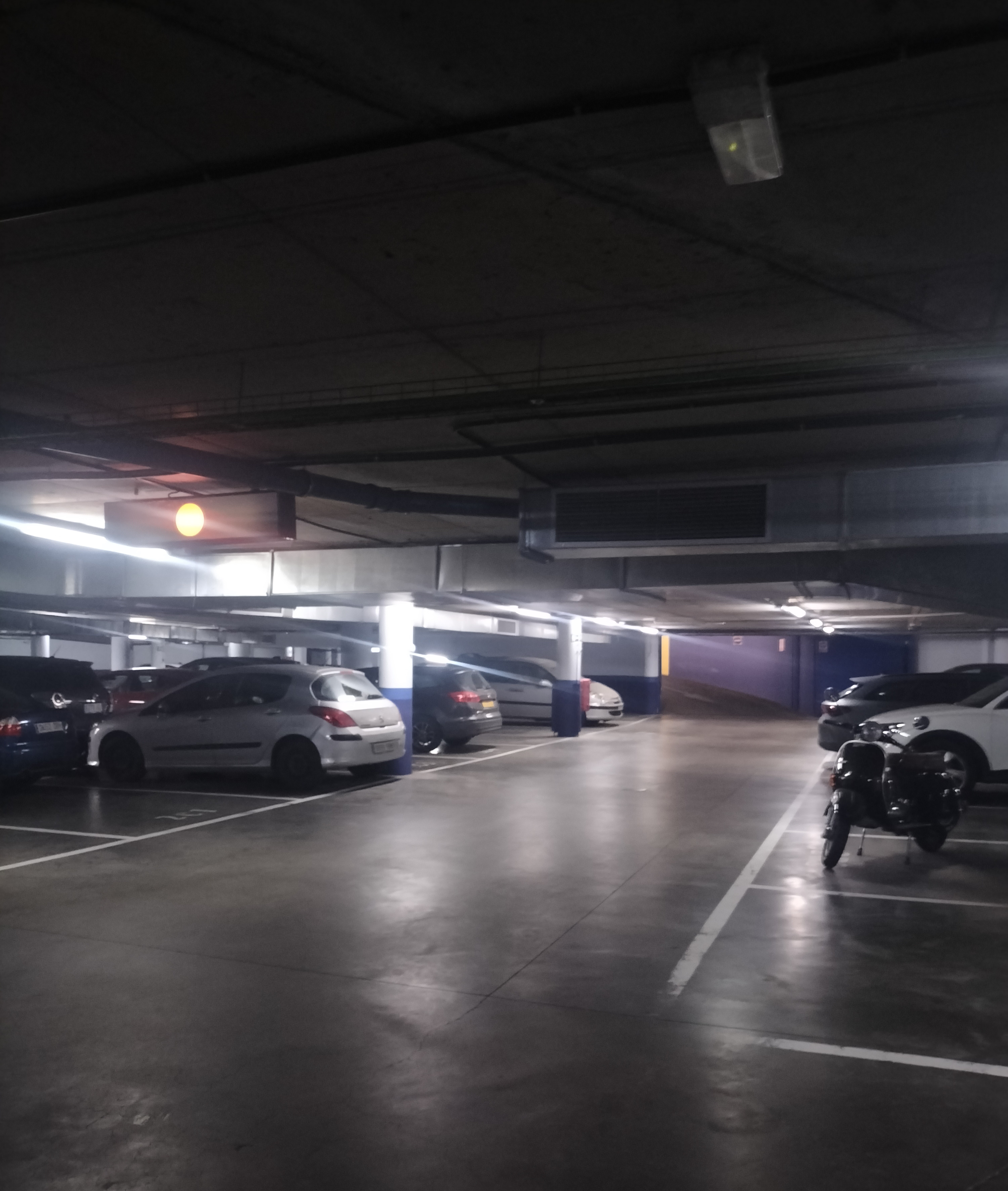 Garage à vendre à avda De America