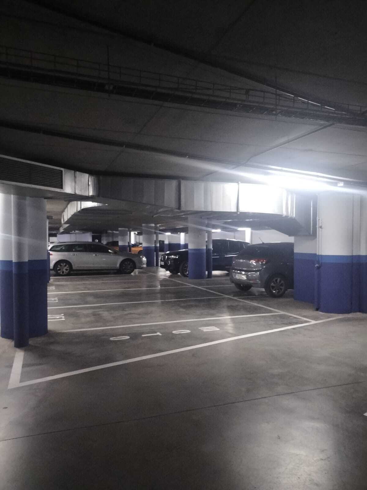 Garage à vendre à avda De America