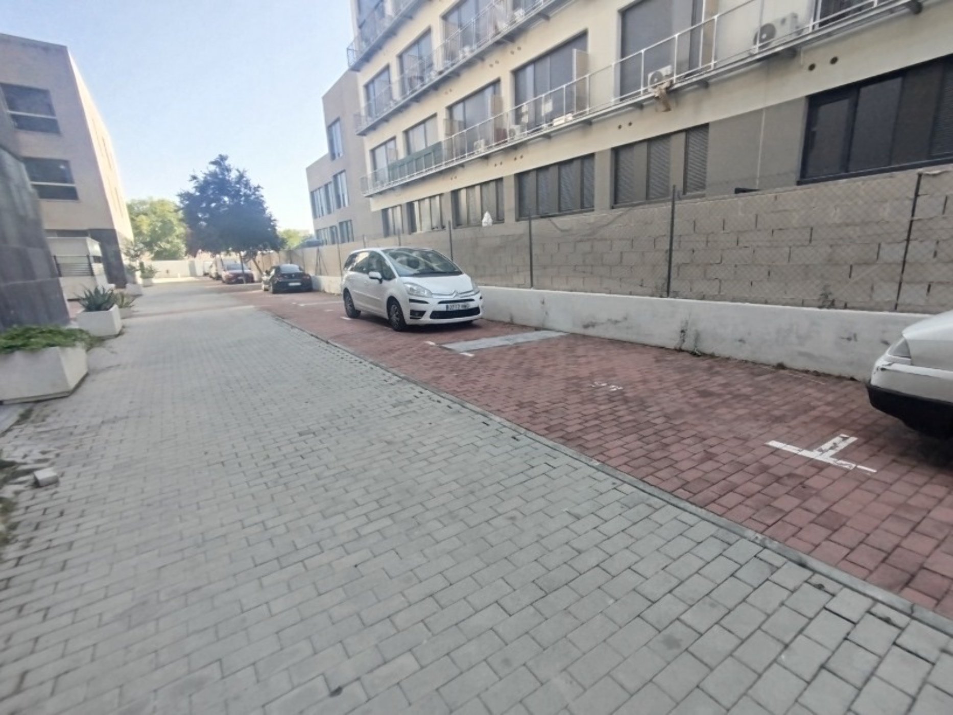 Garage for sale in calle Laguna del Marquesado
