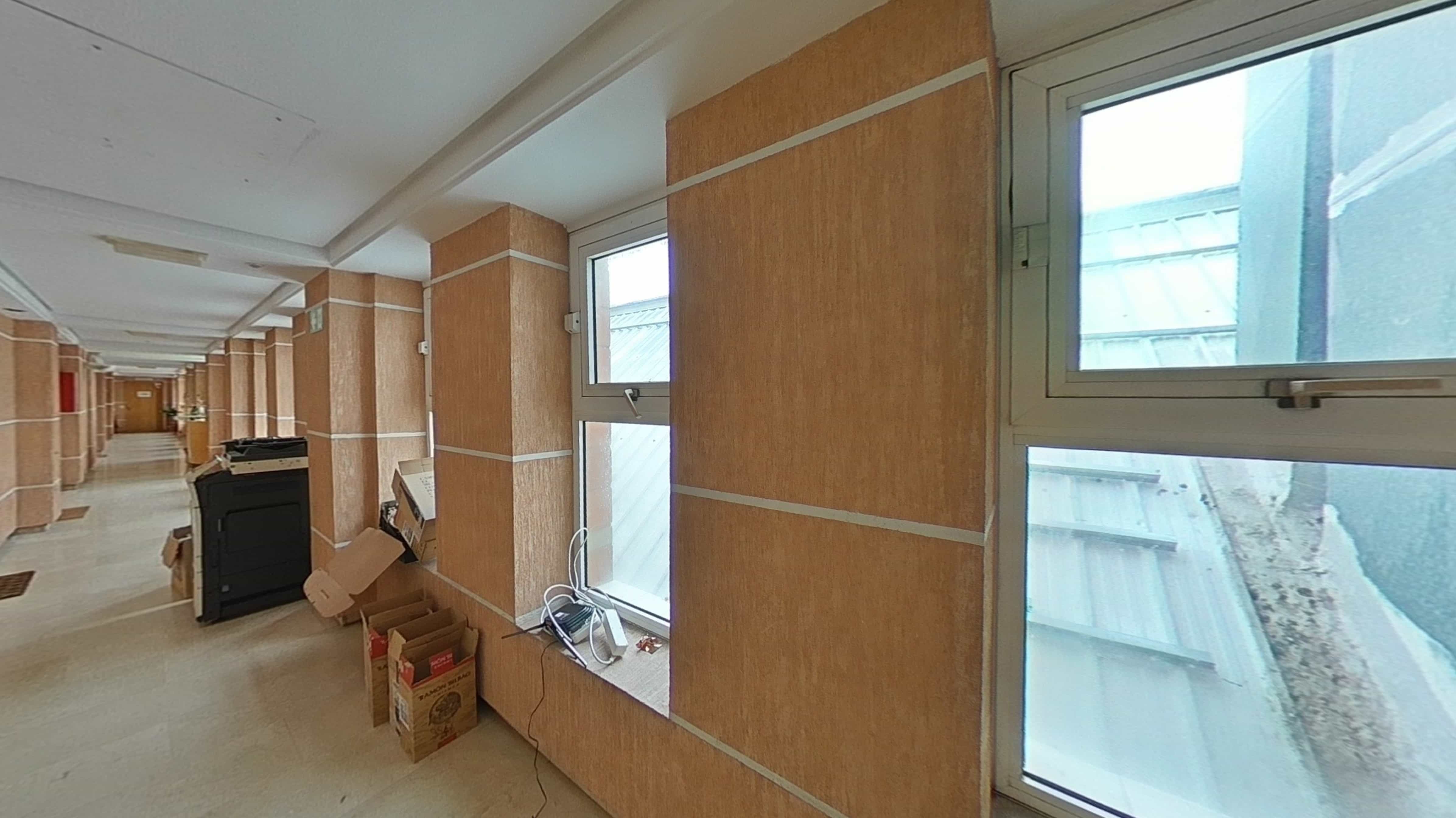 Local en venta en calle Via Complutense