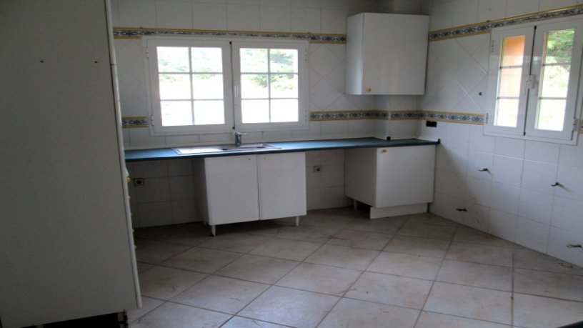 Casa en venta en calle Cerro de Abantos