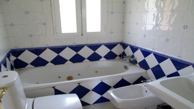 Casa en venta en calle Cerro de Abantos