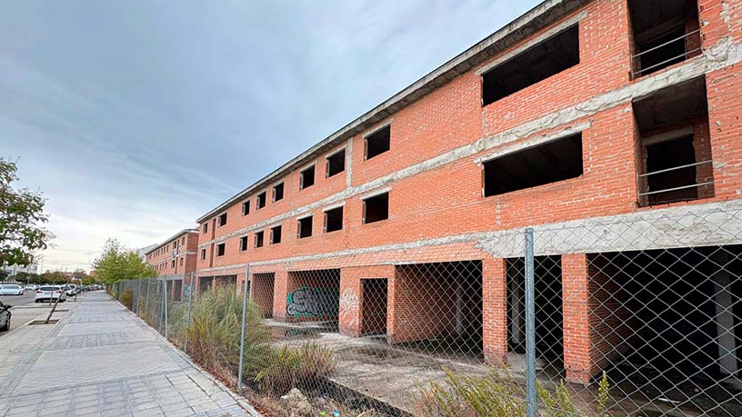 Obra parada en venta en calle Sau-3 Ciudad Jardin