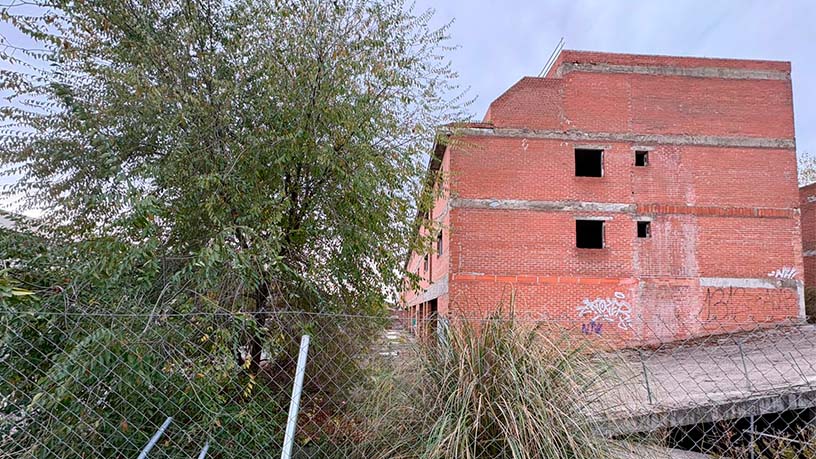 Obra parada en venta en calle Sau-3 Ciudad Jardin