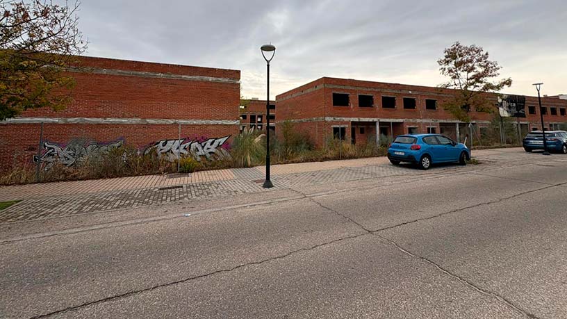 Obra parada en venta en calle Sau-3 Ciudad Jardin