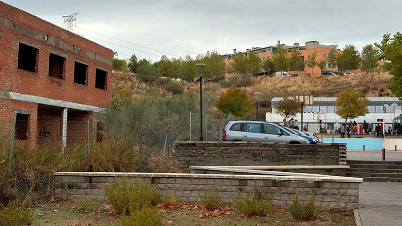 Obra parada en venta en calle Sau-3 Ciudad Jardin