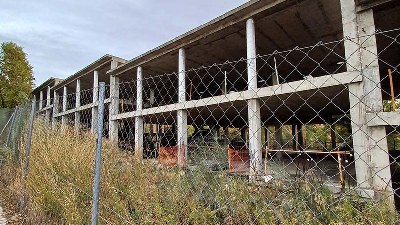 Obra parada en venta en calle Reino Unido