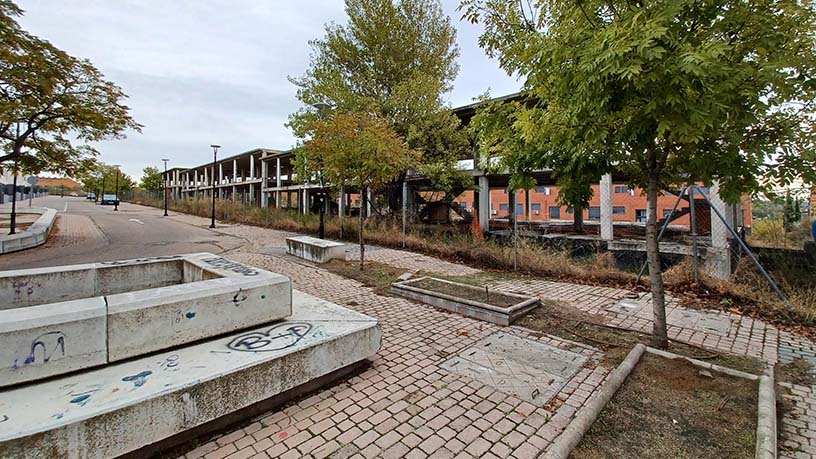 Obra parada en venta en calle Reino Unido